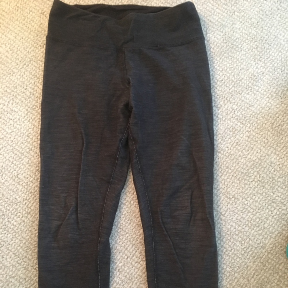 Lululemon crops